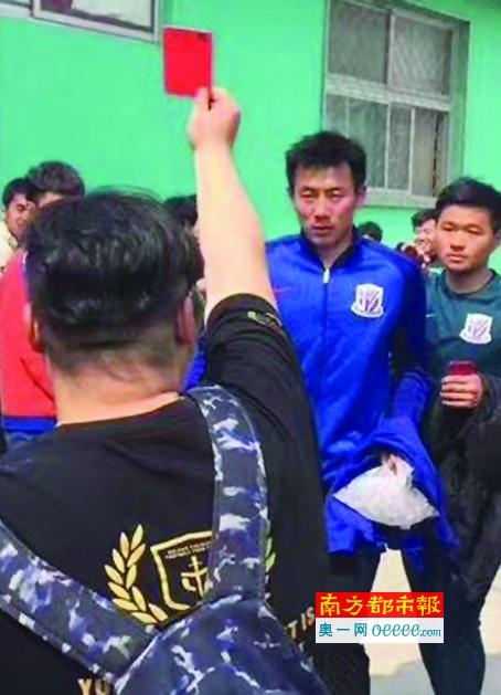 在试衣间h～揉